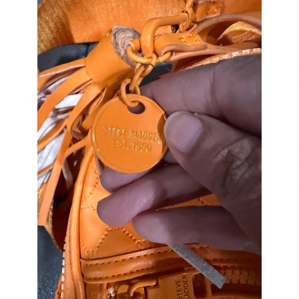Steve Madden brighten your